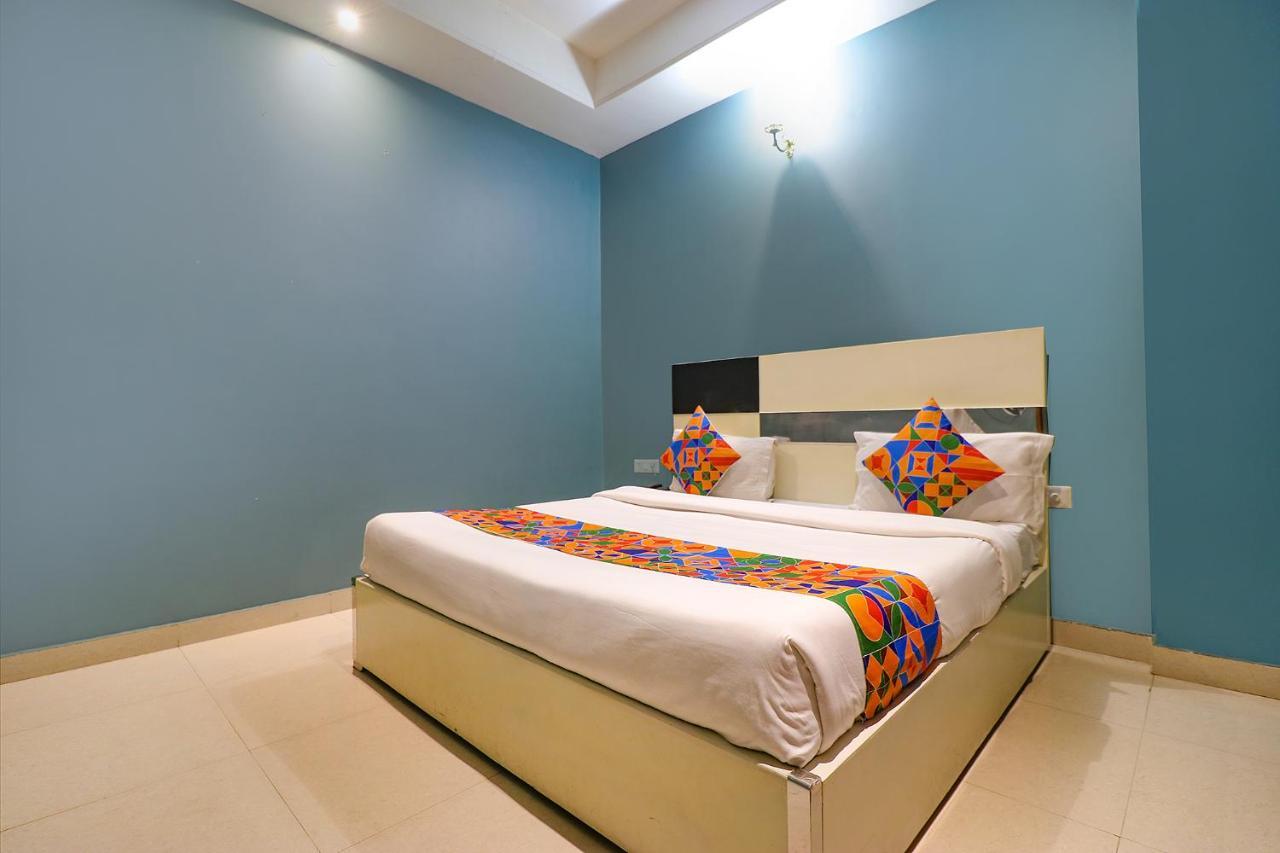 FabHotel Church House Delhi  Exterior foto