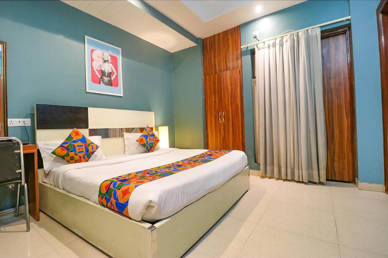 FabHotel Church House Delhi  Exterior foto