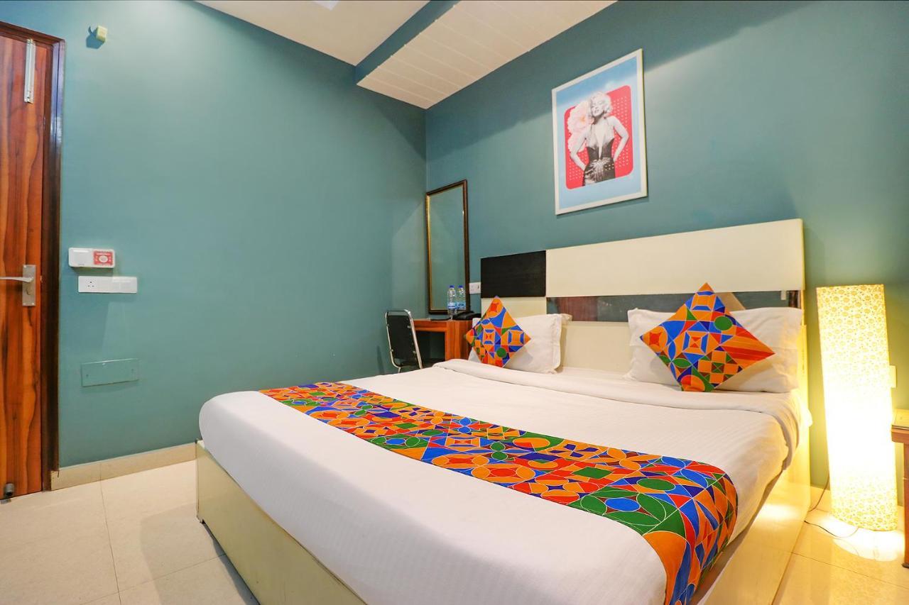 FabHotel Church House Delhi  Exterior foto
